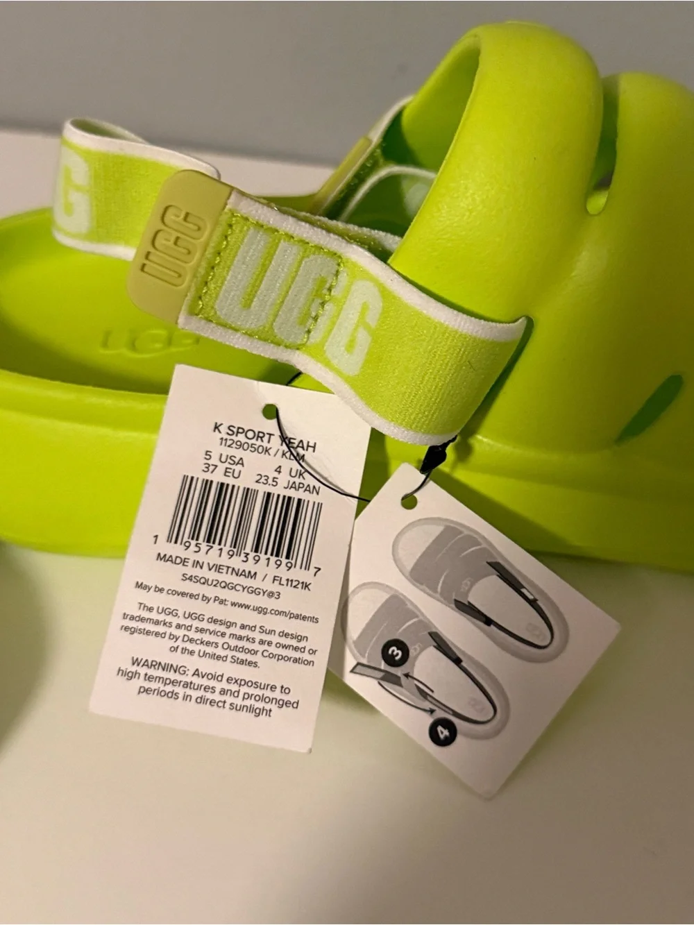 UGG Kids Sport Yeah Sandals KLM Key Lime